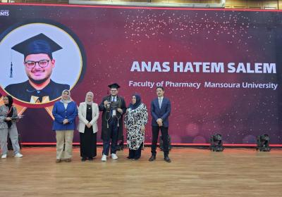 Photo 5859480756898875570 Y