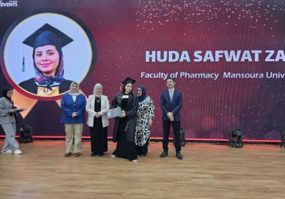 Photo 5859480756898875581 Y