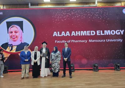 Photo 5859480756898875586 Y