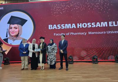 Photo 5859480756898875645 Y