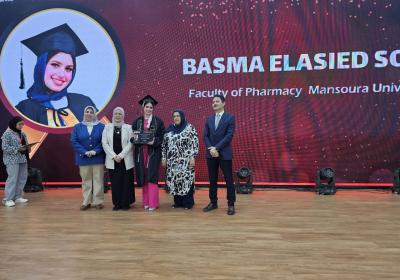 Photo 5859480756898875646 Y