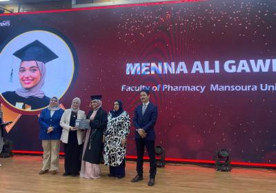 Photo 5859480756898875719 Y