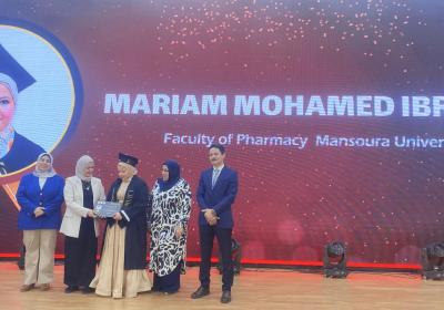 Photo 5859480756898875912 Y